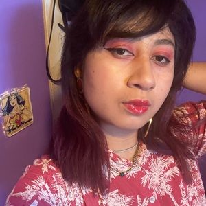 Meet your Posher, Roxana